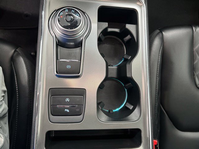 Used 2024 Ford Edge Titanium AWD/4WD image 16