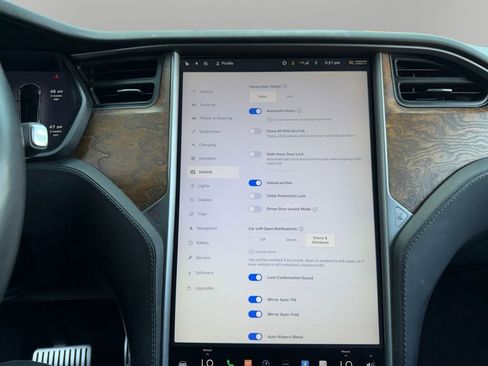 Used 2020 Tesla Model X Long Range AWD/4WD image 21