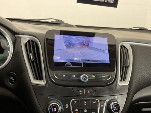 Used 2023 Chevrolet Malibu LT image 21