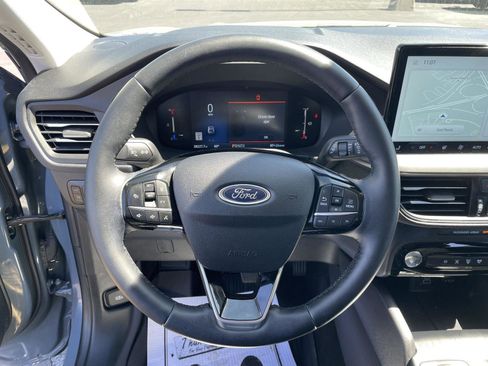 Used 2025 Ford Escape SE FWD image 13
