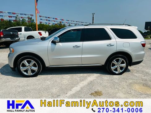 Used 2011 Dodge Durango Citadel w/ Trailer Tow Group IV AWD/4WD image 2