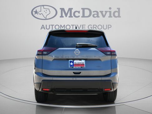 Used 2026 Nissan Rogue SV AWD/4WD image 5