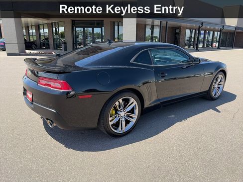 Used 2015 Chevrolet Camaro SS w/ RS Package RWD image 5