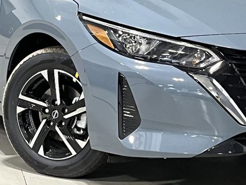 New 2025 Nissan Sentra SV image 4