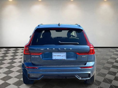 New 2026 Volvo XC60 B5 Ultra w/ Climate Package image 4