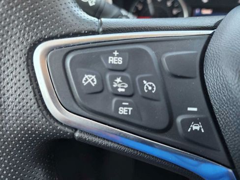 Used 2022 Chevrolet Equinox LT FWD image 18