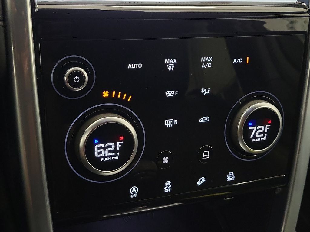 Used 2023 Land Rover Discovery Sport SE AWD/4WD image 21