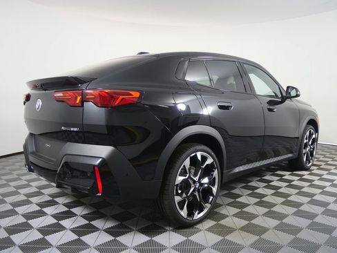 New 2026 BMW X2 xDrive28i w/ Technology Package AWD/4WD image 3