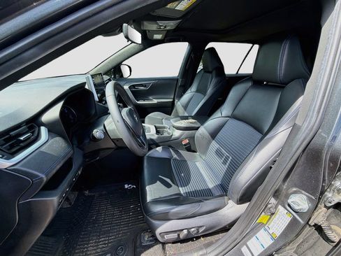 Used 2020 Toyota RAV4 XSE w/ XSE Grade Weather Package AWD/4WD image 22