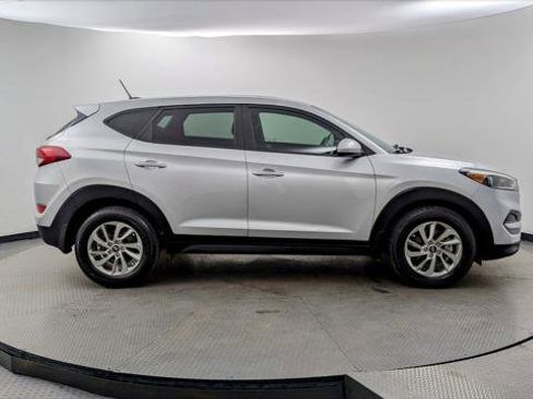 Used 2017 Hyundai Tucson SE image 9