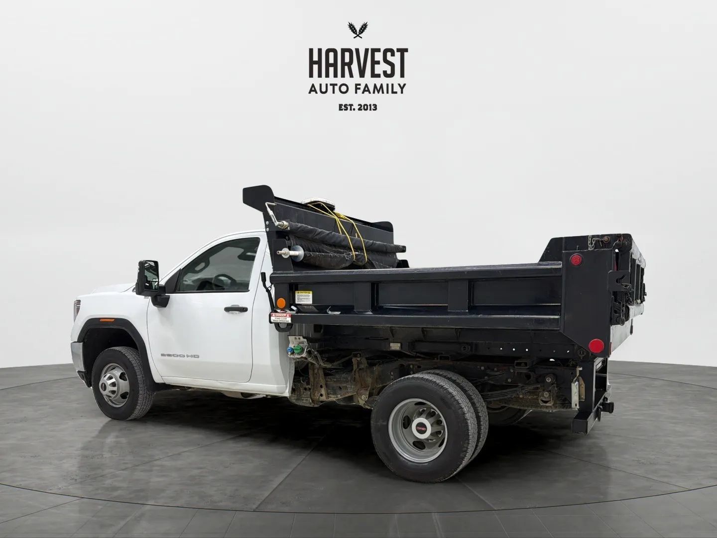 Used 2022 GMC Sierra 3500 Pro w/ Convenience Package RWD image 3