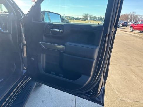 Used 2022 GMC Sierra 1500 AT4 w/ AT4 Premium Package image 25