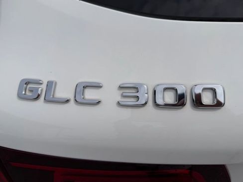 Certified 2022 Mercedes-Benz GLC 300 4MATIC image 9