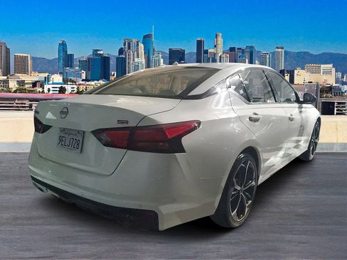 Used 2023 Nissan Altima 2.5 SR image 4