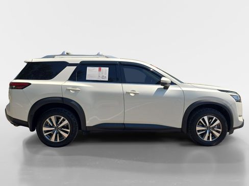 Certified 2023 Nissan Pathfinder SL AWD/4WD image 6
