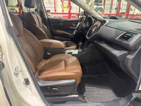 Used 2024 Subaru Ascent Touring w/ Popular Package #2 AWD/4WD image 43