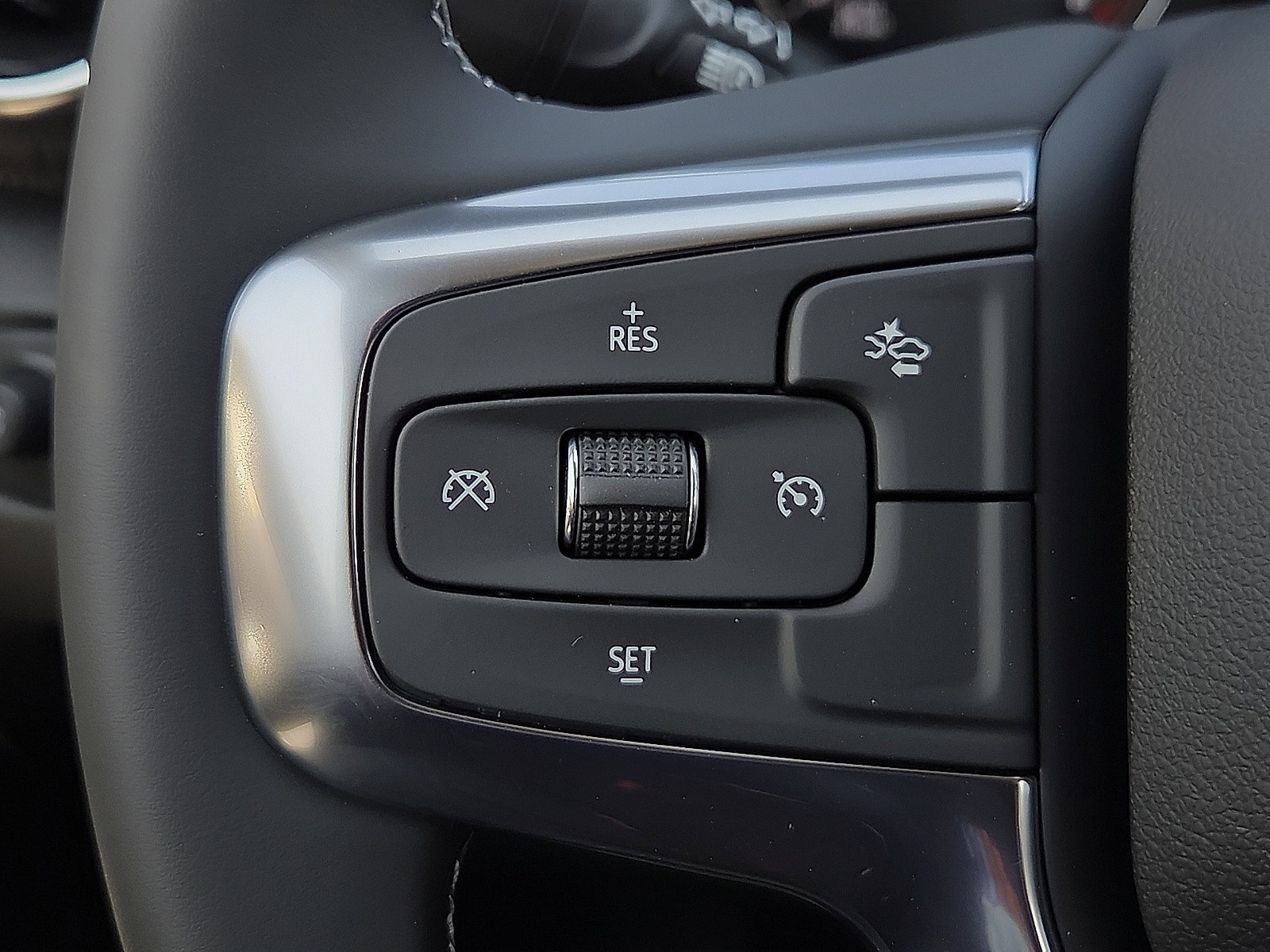 New 2026 Chevrolet Blazer LT w/ Midnight/Sport Edition AWD/4WD image 19
