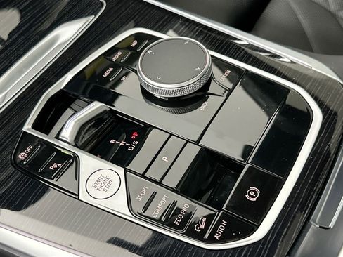 New 2026 BMW X5 xDrive40i w/ M Sport Package image 16