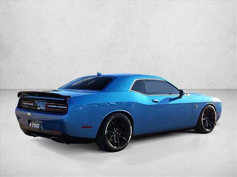 Used 2023 Dodge Challenger SRT Hellcat w/ Driver Convenience Group RWD image 5