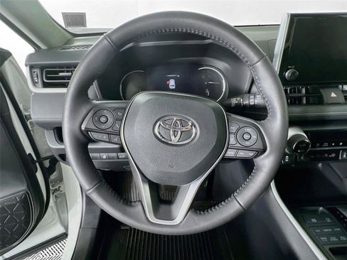 Used 2024 Toyota RAV4 XLE w/ Convenience Package AWD/4WD image 11