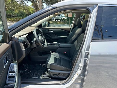 Certified 2023 Nissan Rogue SL FWD image 17