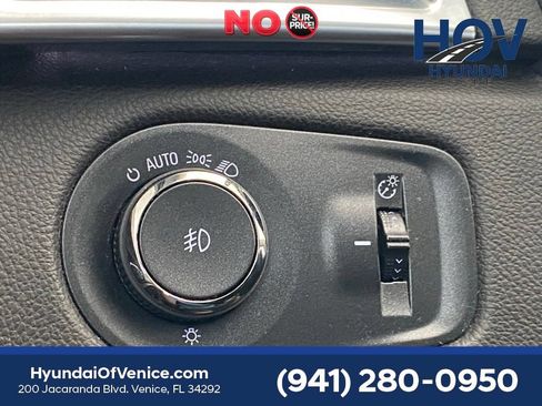 Used 2014 Cadillac SRX Performance w/ LPO, Sports Edition Package FWD image 27