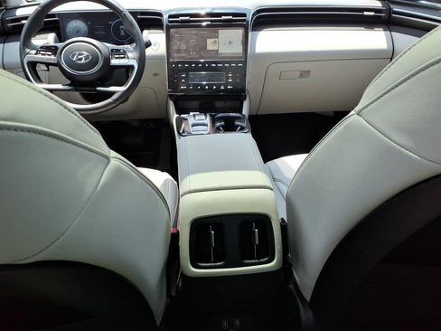 Certified 2024 Hyundai Tucson Limited FWD image 13