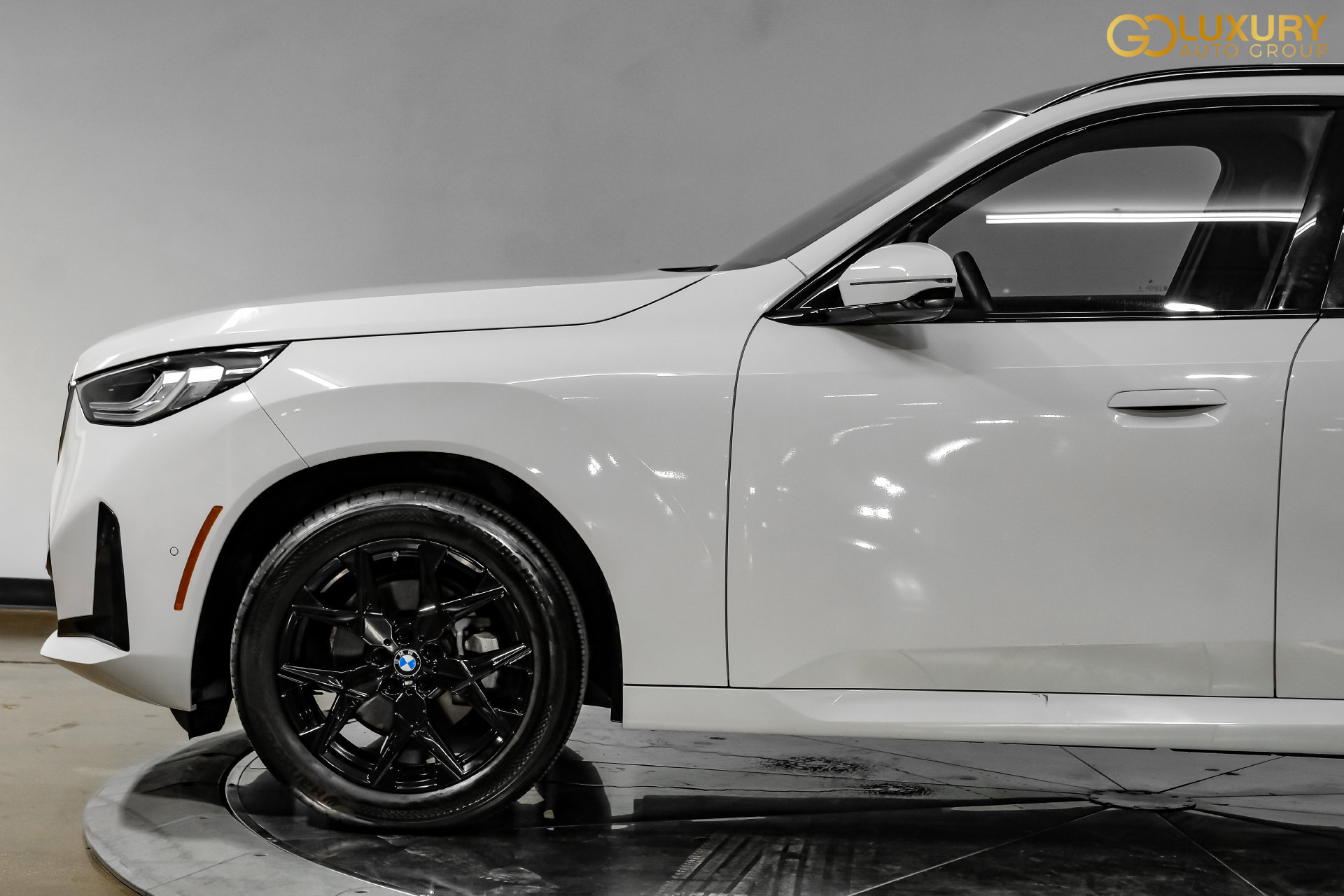 Used 2025 BMW X3 xDrive30i AWD/4WD image 14