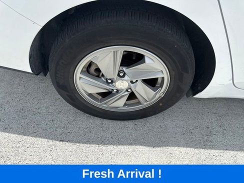 Used 2024 Hyundai Elantra SE FWD image 20