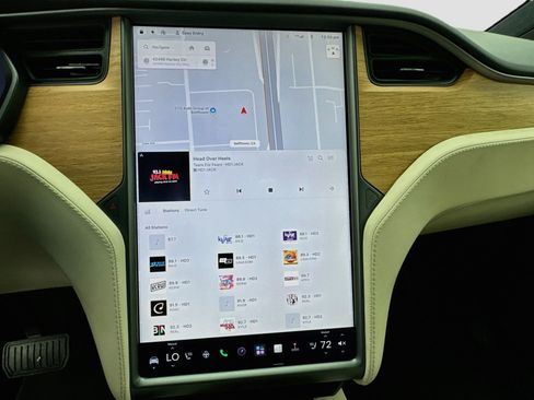 Used 2020 Tesla Model X Long Range AWD/4WD image 11