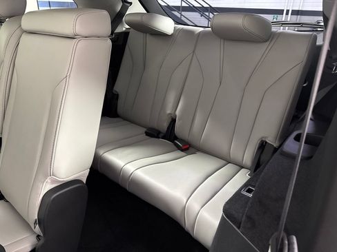Used 2022 Acura MDX FWD w/ Technology Package image 21