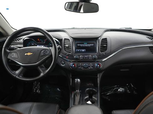 Used 2018 Chevrolet Impala Premier FWD image 14