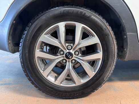 Used 2015 Kia Sportage LX AWD/4WD image 9