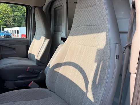 Used 2019 Chevrolet Express 3500 w/ Power Convenience Package RWD image 19