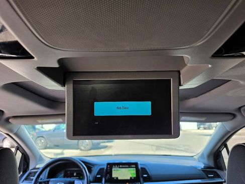 Used 2023 Honda Odyssey Elite image 32