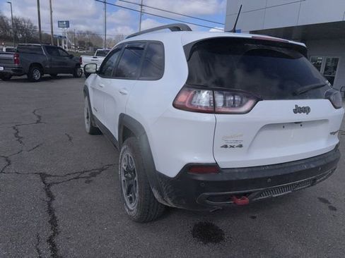Used 2021 Jeep Cherokee Trailhawk w/ Technology Group image 16