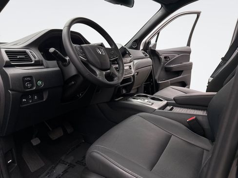 Used 2023 Honda Passport EX-L image 10