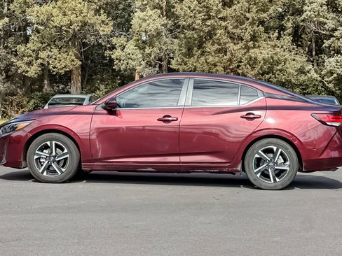 Used 2024 Nissan Sentra SV image 8