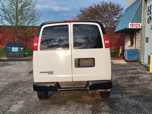 Used 2016 Chevrolet Express 2500 LS image 15