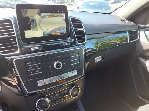 Used 2019 Mercedes-Benz GLE 43 AMG 4MATIC image 32