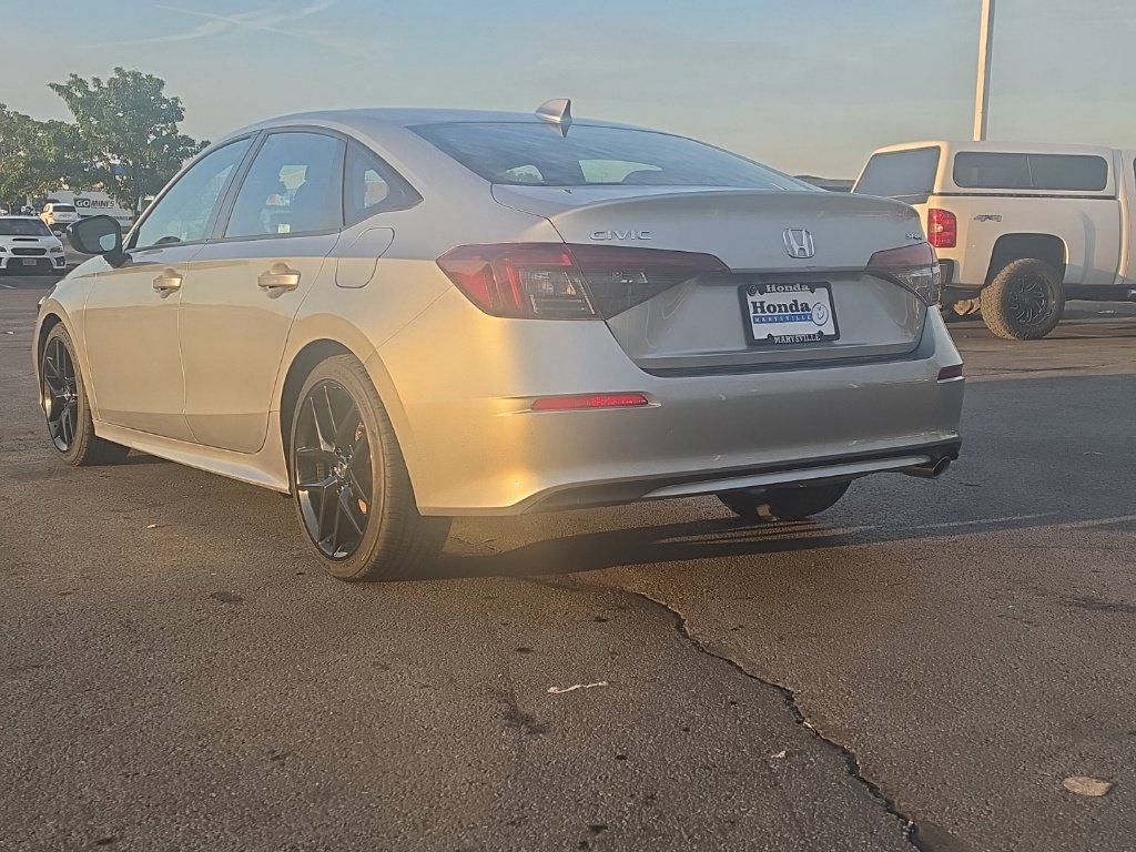 Used 2025 Honda Civic Sport image 5