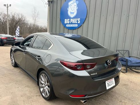 Used 2021 MAZDA MAZDA3 s image 3