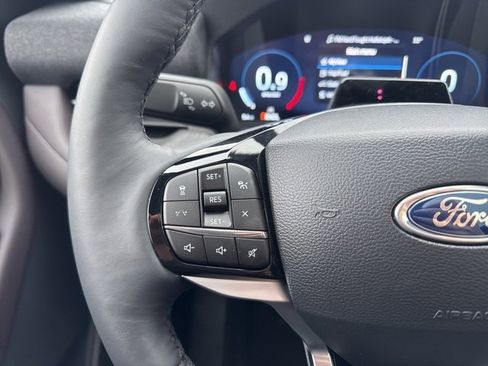 New 2026 Ford Explorer Platinum w/ LUX Leather Package image 28