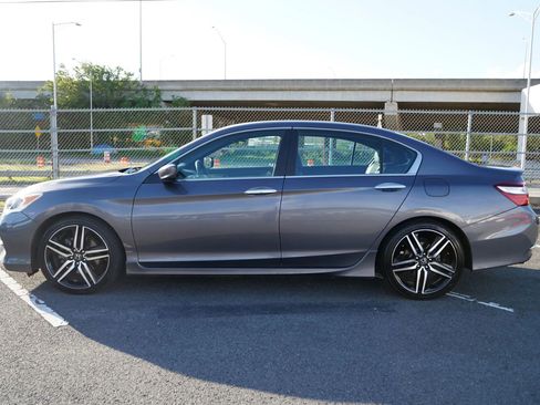 Used 2016 Honda Accord Sport image 2