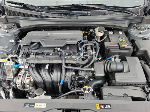 New 2026 Hyundai Elantra Sport FWD image 16