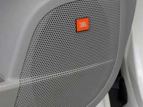 Used 2011 Toyota Highlander Limited image 12