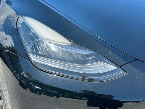 Used 2022 Tesla Model Y Long Range AWD/4WD image 29