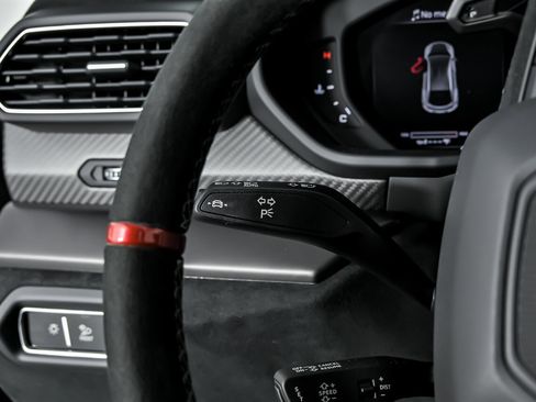 Used 2024 Lamborghini Urus Performante image 31