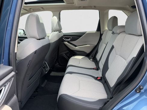 Used 2019 Subaru Forester Premium AWD/4WD image 11