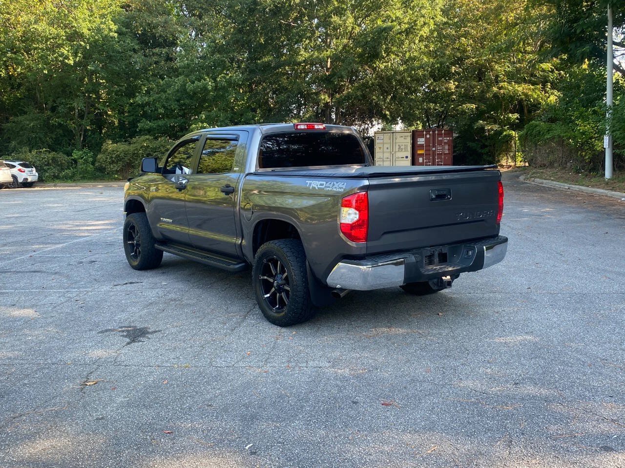Used 2015 Toyota Tundra SR5 w/ TRD Off Road Package AWD/4WD image 7